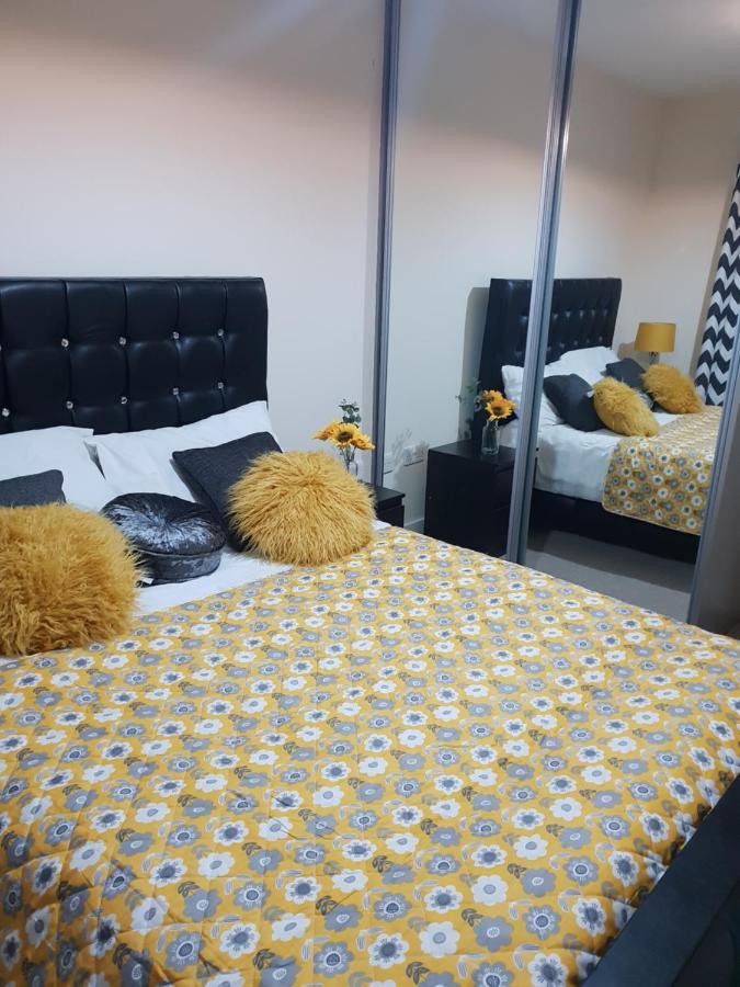Bambz Luxury Aparment แมนเชสเตอร์ ภายนอก รูปภาพ