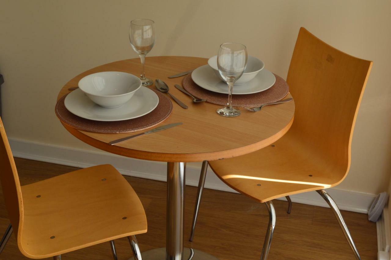 Bambz Luxury Aparment แมนเชสเตอร์ ภายนอก รูปภาพ